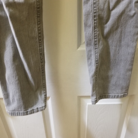 Light Gray denim jeans - Picture 3 of 3